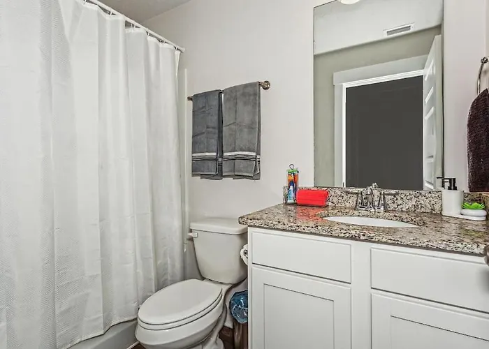 Luxury Townhome Near Downtown And Apartment Pensacola